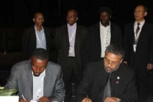 Malcolm Green and Thulani Mabuza from Sanaco signs a deal with China.